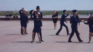 RUSSIAN SOLDIERS DANCING AT VOLGA RIVER | Victory Day Celebration 9th May Holiday