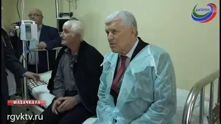 Хизри Шихсаидов посетил городскую клиническую больницу №1