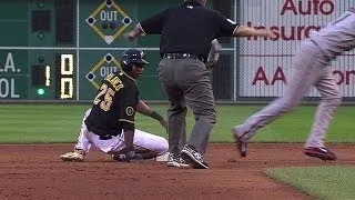 ARI@PIT: Safe call overturned in the 5th inning