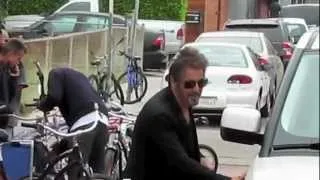Al Pacino swaps sunglasses with an excited fan