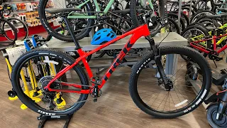 2022 Trek Marlin 8 walkaround