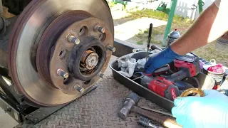 Changing breaks and rotors on 2001 nissan frontier
