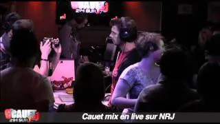 Cauet mix en live sur NRJ