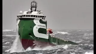 Top 10 ships in storm Part 2 Terrifying Monster Waves