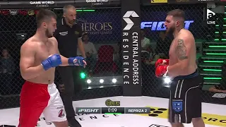 iFight Heroes "Cuşcă cu lei"! Lupta dintre Vasile Corcodel şi Lorenzo Stoica.