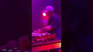 Jauz Live - (Disclosure) When A Fire Starts To Burn Remix - House music