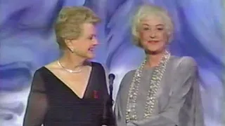 Angela Lansbury & Bea Arthur present Lead Actor Musical 1999 Tony Awards Martin Short "Little Me".