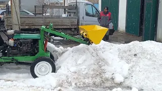 Мини-трактор 4/4 с куном убераем снег