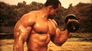 Sergio Oliva Outdoor Pumping - London 1972