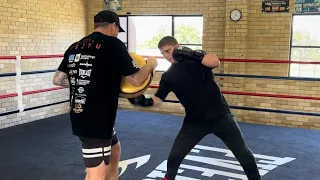 NIKITA TSZYU 5 DAYS OUT FROM JACK BRUBAKER FIGHT; THUMPS POWERFUL BODY SHOTS DURING LIGHT WORKOUT