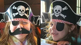 Lunch at The Haunted Pirates House Savannah Georgia!