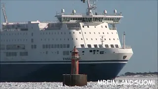 FinnLines FinnClipper Forcing Through The Ice Outside  Herrö Flaka Åland 2011