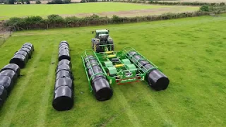 Wilson Engineering Super Move 10 Round Bale Handler with John Deere 6910