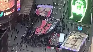 Cops Hurt during Trump Demonstrators vs Anti-Police Protestors / Times Square