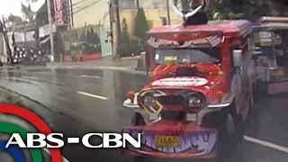 TV Patrol: Humaharurot na jeep na nawalan ng kontrol, nakunan ng video