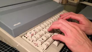 HD keyboard sound - Olivetti ET Personal 55 Electronic Typewriter keyboard sound