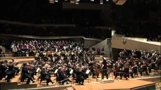 The Berliner Philharmoniker perform Brahms's: Symphony No. 1 / Timpani tutorial
