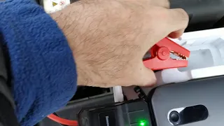 Запуск Тойота Камри 3.0 L пусковым устройством BASEUS Car Jump Starter Pro 1000A, 12500 mAh.