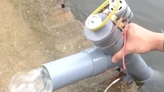 High power 12v water pump using Archimedes screw