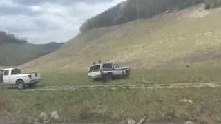 30lbs of tannerite vs 79 Ford Bronco