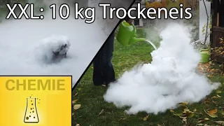 XXL: 10 kg of Dry Ice vs. hot water!