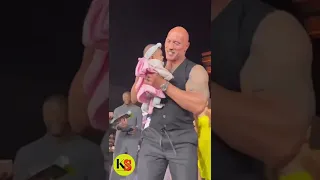 Fans Hands Over A Baby To “The Rock” In A Crowd At The Black Adam Tour 👶🏽♥️ #shorts