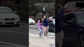 Espanto en el Campus: Scary Snowman Acecha en la Universidad de Florida