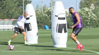 Benzema showing pin-point accuracy in training