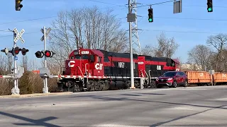 Rock Train & Car Wreck, 33 Car Freight & Matching Locomotives Of Cincinnati Eastern Railroad