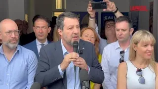 Ucraina, Salvini: "Macron criminale e instabile, vada lui in guerra"