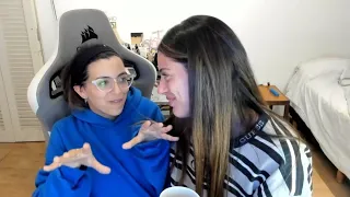 Sofi Santos y Mili Gesualdo ❤️😍 - Stream 26/12/2022