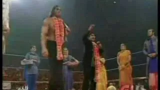 batista interrupt the great khali indian celebration