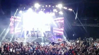 Earth, Wind and Fire - Shining Star, live, opening song in Phoenix July 18th 2017