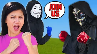 I JOIN HACKERS vs CLOAKER! Surprising my Best Friend Regina with a Battle Royal Rescue Challenge!