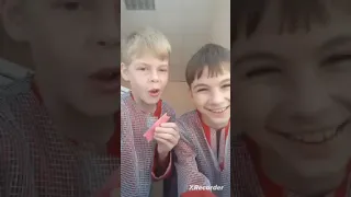 съел ли язык хамелеона