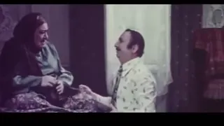 Qaynana filmindən epizod (1978) Nəsibə Zeynalova, Tələt Rəhmanov, Fuad Poladov, İlham Namiq Kamal.