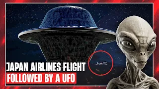 Boeing 747 followed by a UFO, Japan Airlines Flight 1628