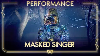 Chameleon Performs Radiohead's 'Creep' | Season 1 Ep. 1| The Masked Singer UK