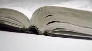 Book flipping footage. Перелистывание книги футаж
