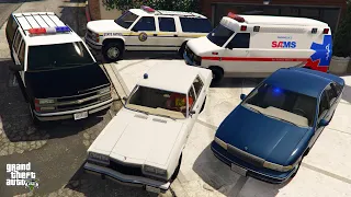 GTA 5 - Stealing Retro Emergency Vehicles with Franklin! (Real Life Vehicles)