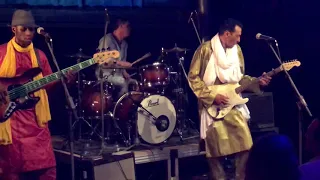 Bombino - Azamane Tiliade (LIVE @Podiumgrounds 21.10.2018)