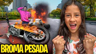 MI HIJA Y EL TEAM de @PARCERICO ATROPELLAN mi NUEVA MOTO * BROMA PESADA 🏍