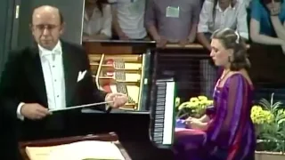 Viktoria Postnikova plays Rachmaninoff Piano Concerto no. 1 - video 1979