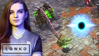 Scarlett STEALS a Probe and builds a NEXUS! (StarCraft 2)