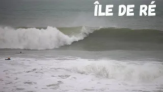ON SURF POUR LA PREMIÈRE FOIS À L'ÎLE DE RÉ !