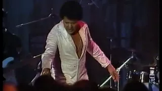 Chubby Checker - Let's Twist Again (Live)