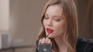 Learn How to Master the Ombré Lip with ROUGE ALLURE INK – CHANEL Makeup Tutorials
