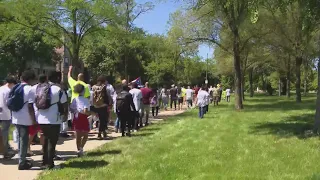 Young people, community leaders call for end to gun violence during West Side peace march 