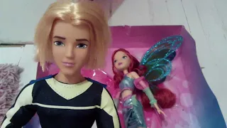 Unboxing my new winx club dolls