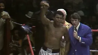 Muhammad Ali training for his match against Antonio Inoki + Interview with Vince McMahon. 06/12/1976
